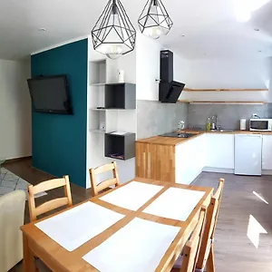 apartament-u-janicka.zakopanehotels.org/