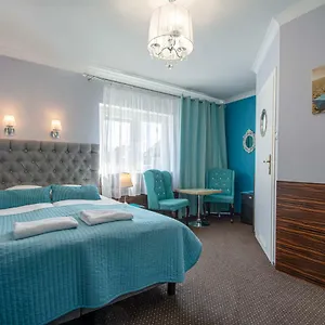 33 Blisko Plaży Hotel apartamentowy